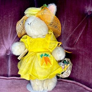 Muffy VanderBear Hoppy VanderHare Easter Fantasy With Basket